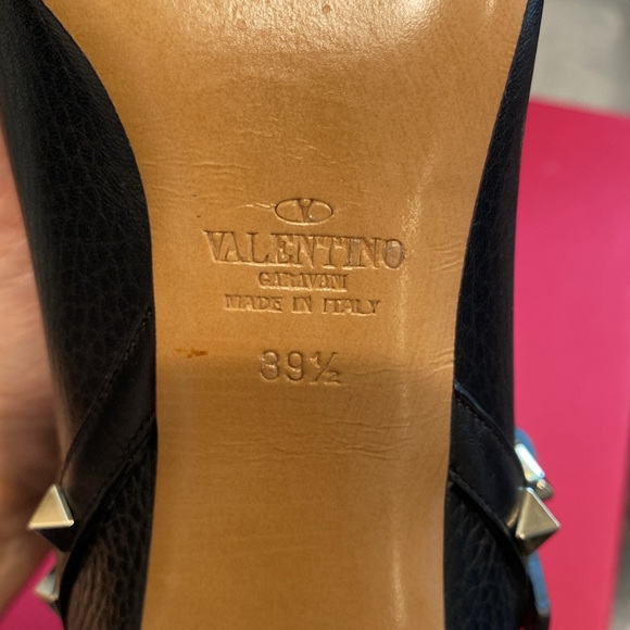 Valentino Rockstud heeled booties - Picture 9 of 10